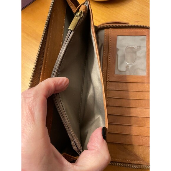 Lucky Brand Zip-around Leather Wallet Camel Color Cardholder Billfold - Picture 6 of 9